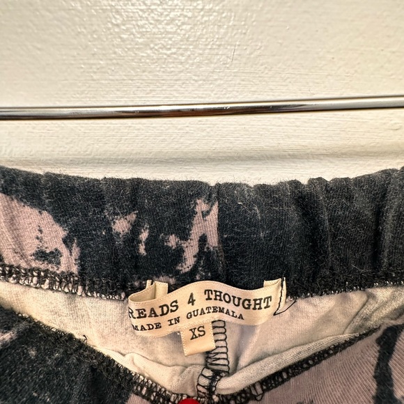 Xs threads 4 thought leggings tie dye very good condition - Picture 3 of 3